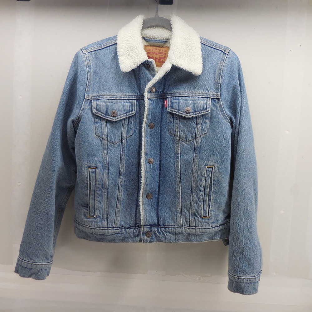 Levis Sherpa Lined Denim Trucker Jacket Light Wash Blue 36136-0000 Small